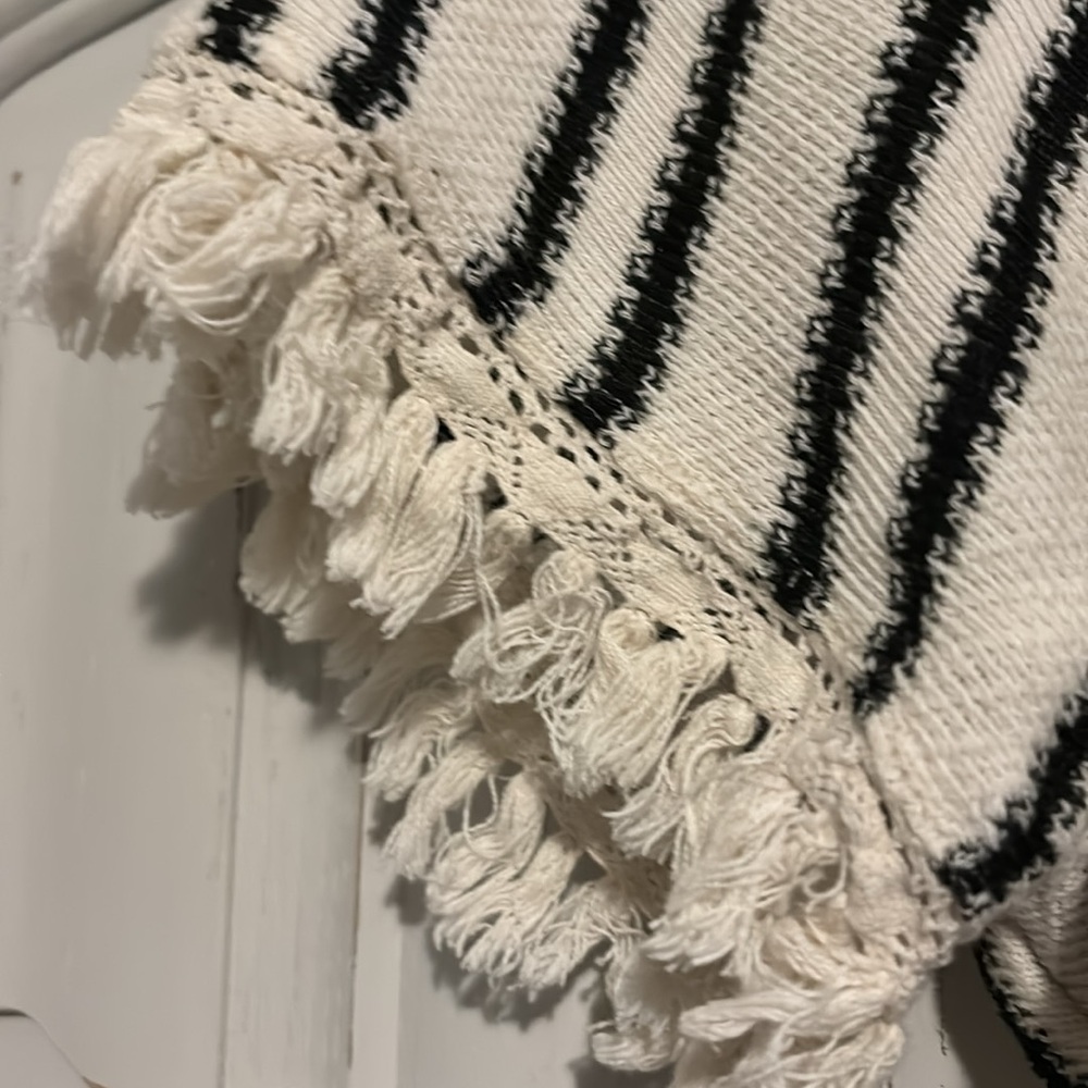 Boho Black and cream striped knit shirt with fringed sleeve - Picture 2 of 2